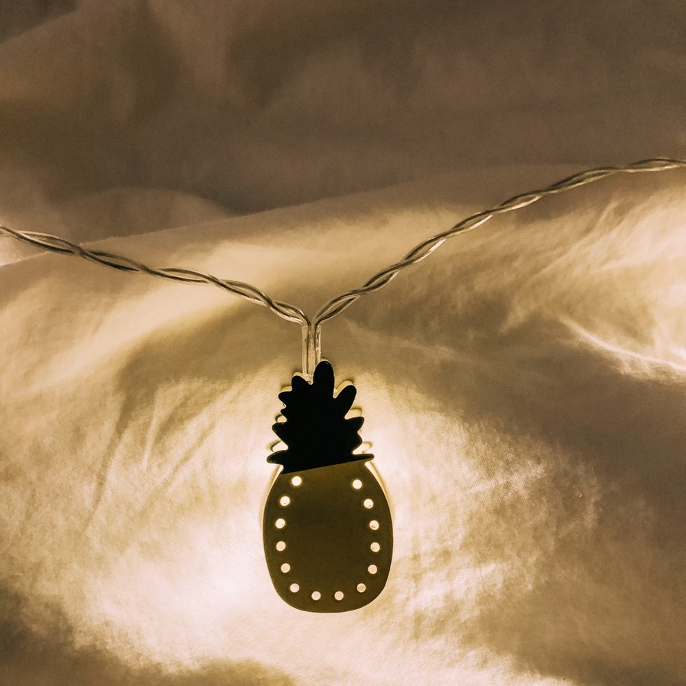 Pineapple String Lights - Picture 4 of 5